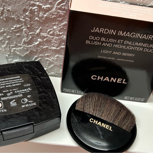 CHANEL Blush Duo - Deep Pink and Soft Rose - Picture 5 of 5